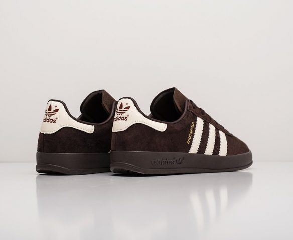 Adidas broomfield size 9 on sale